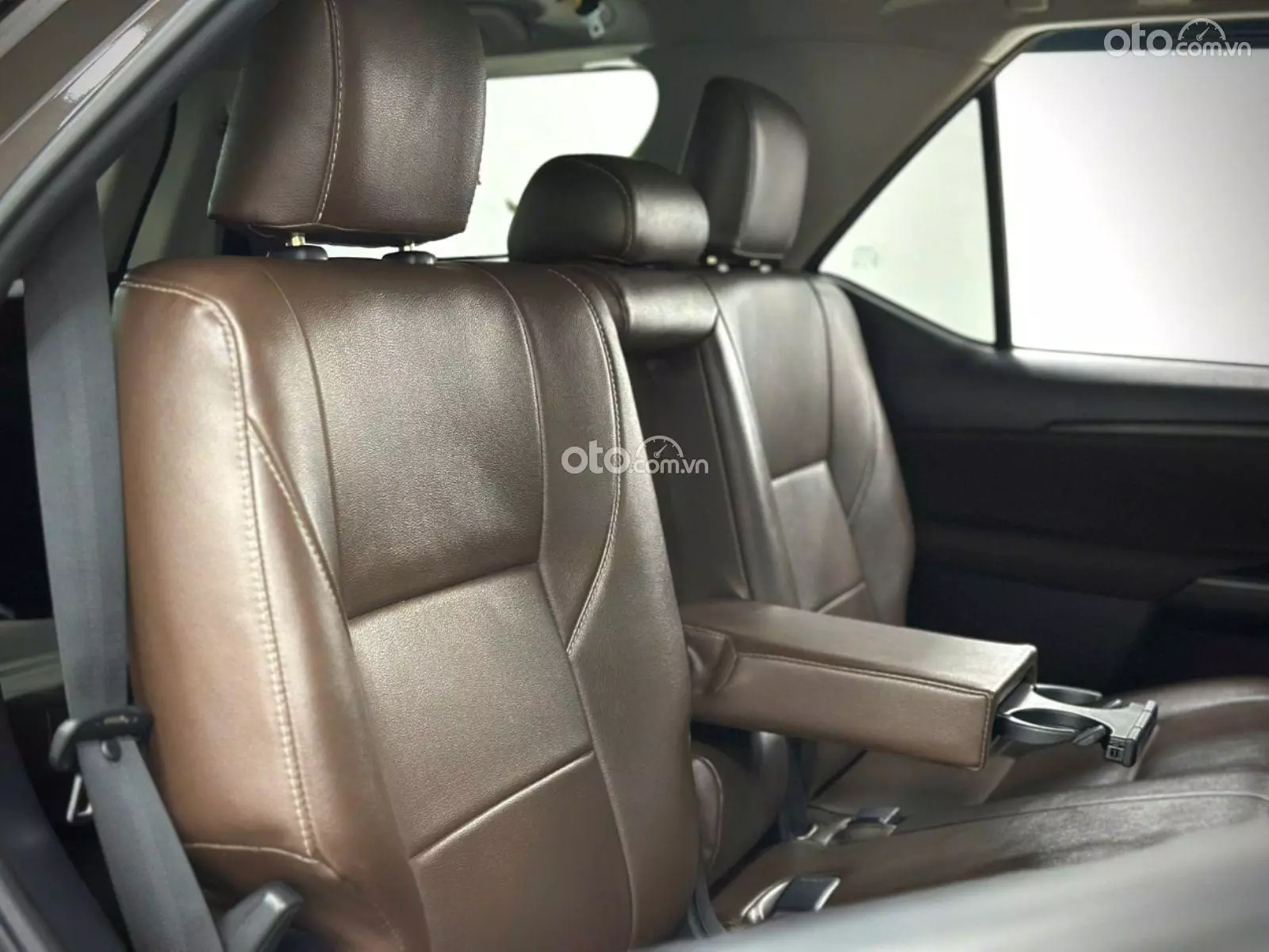 Toyota Fortuner 2.4 MT 4x2 2019 - Ảnh 5